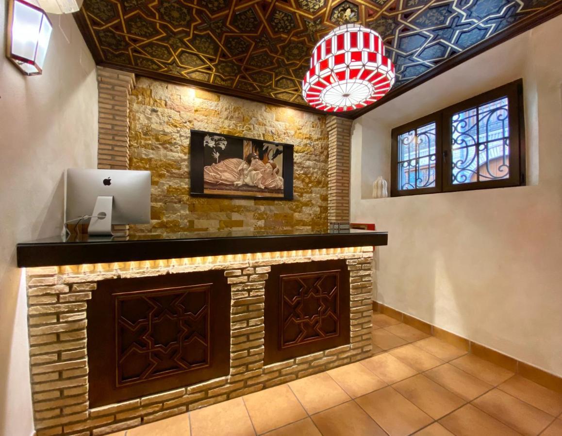 Hostal Rodri (Adults Only) Granada Buitenkant foto